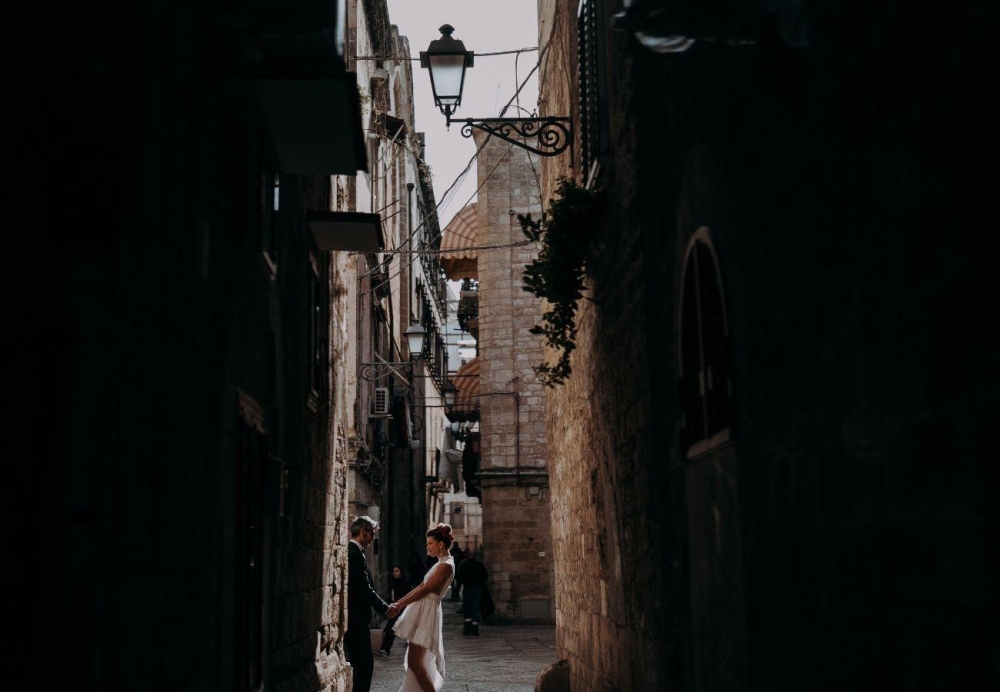 storyteller wedding photographer