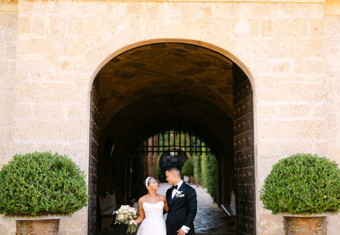 wedding checklist for wedding in 6 months