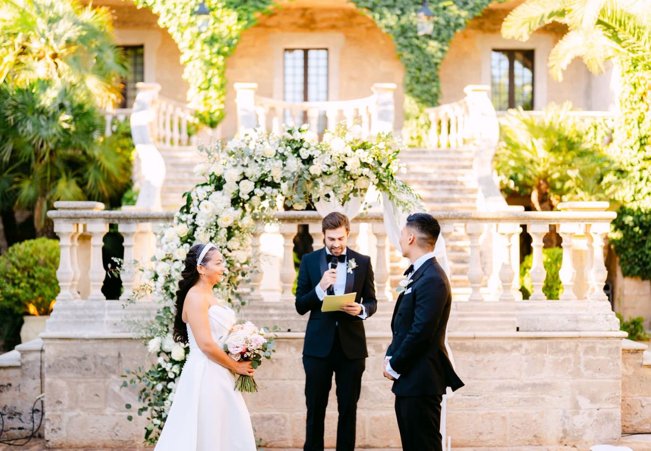wedding in 6 months checklist