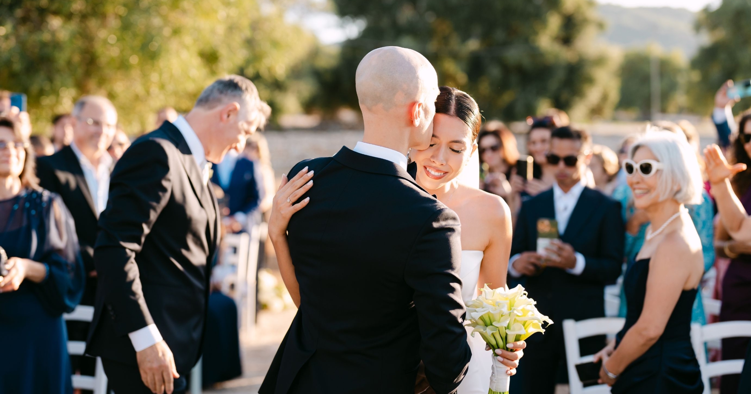 How much do wedding photographers cost?