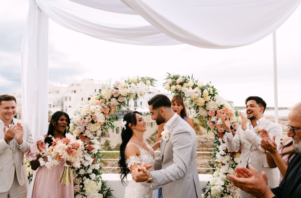 The Importance of Hiring a Local Italian photographer For a Wedding In Italy